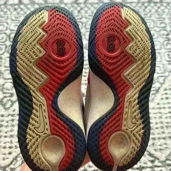 Nike shoes size 13C - Picture 3 of 4